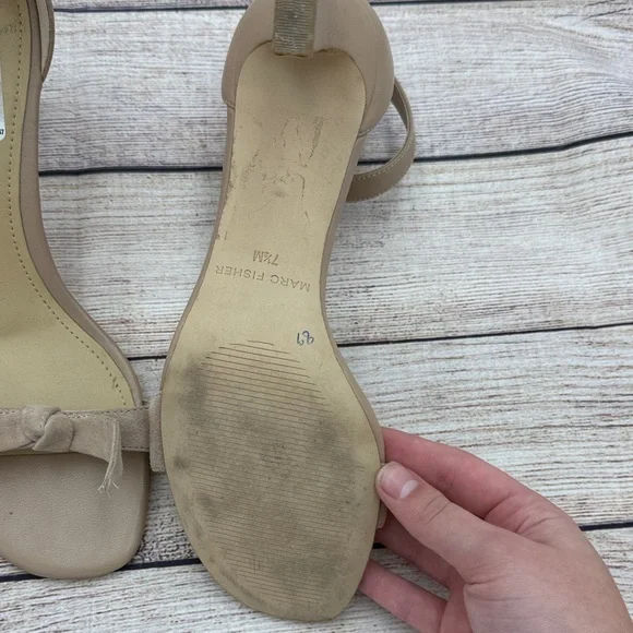 Marc Fisher Beige Ankle Strap Heels with Bow - Picture 4 of 8